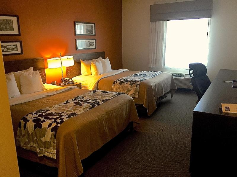 Queen Room with Two Queen Beds - Non-Smoking