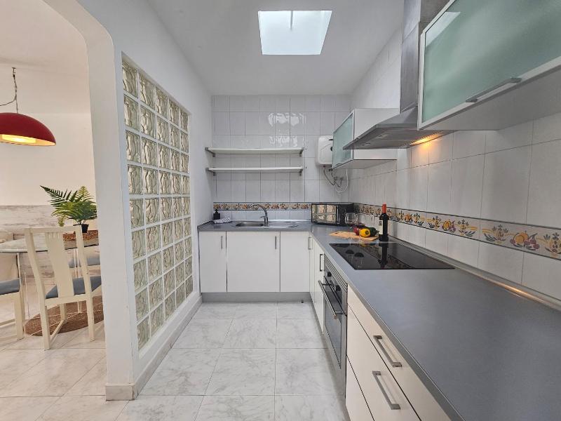 Spacious Family Duplex with Access to the Pool - image 7