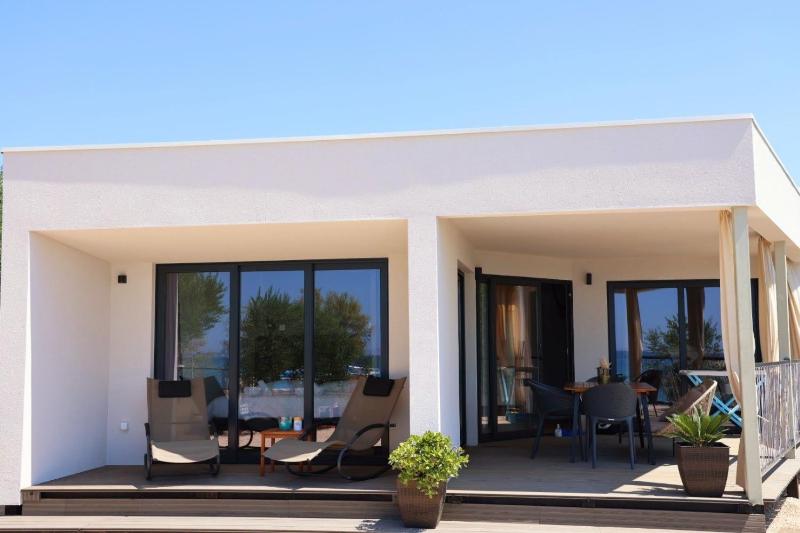 Apartments by the sea Pakostane - Biograd - 23357 - image 6
