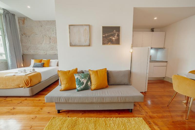 Downtown Suites by Vacationy - image 16