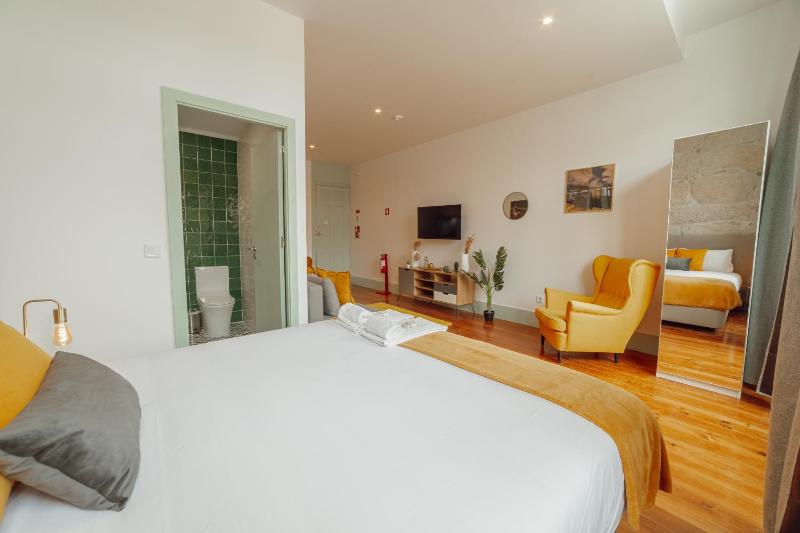 Downtown Suites by Vacationy - image 35