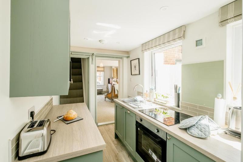 Wigeon Cottage Aldeburgh - Sleeps 4 - Adults only house - image 8