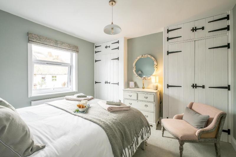 Wigeon Cottage Aldeburgh - Sleeps 4 - Adults only house - image 3