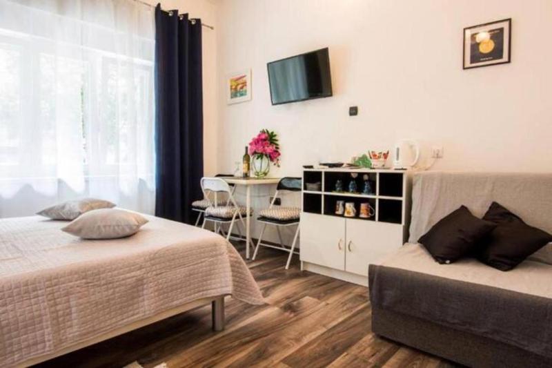 Lucky Rooms - image 16