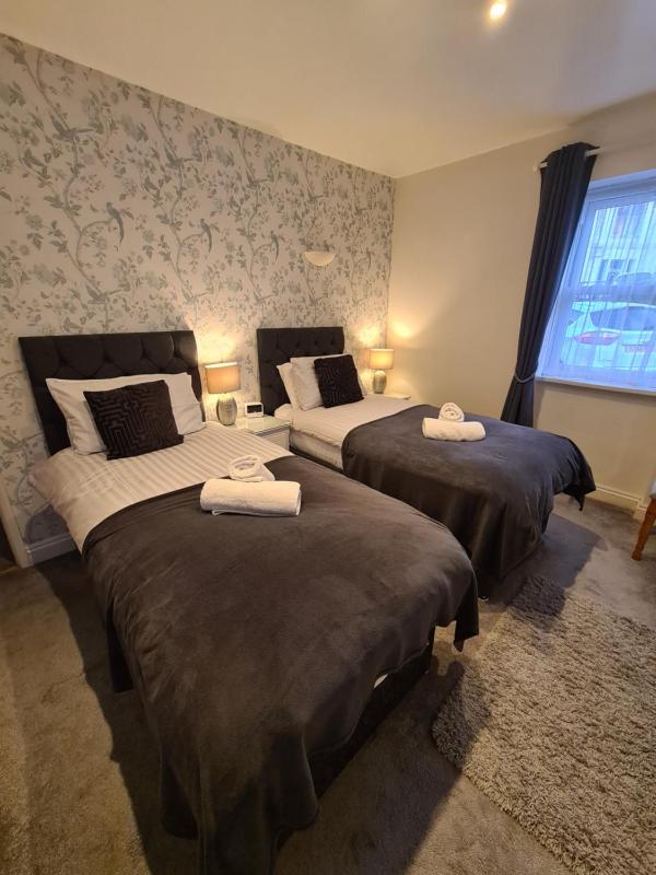 Meadowside Holiday Apartments - image 14