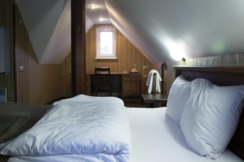Luxury Triple Room image 1