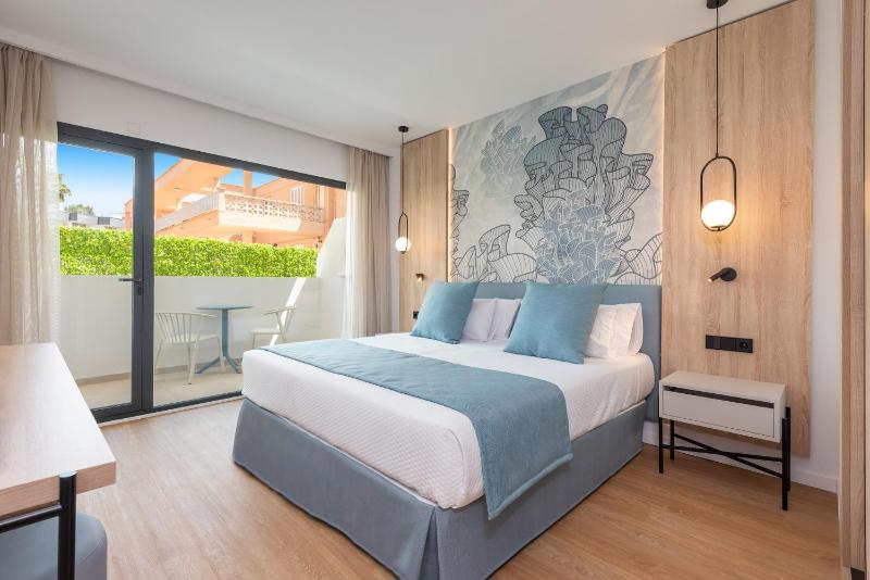 Standard Room image 3