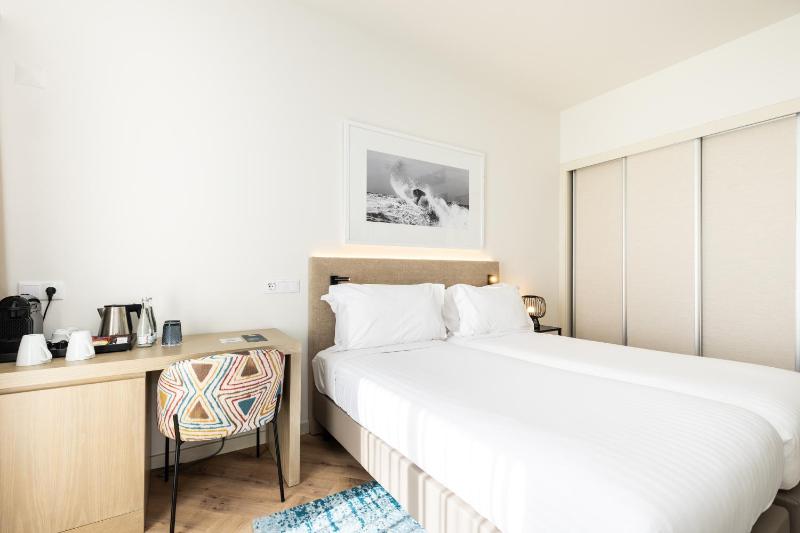 Standard Room image 3