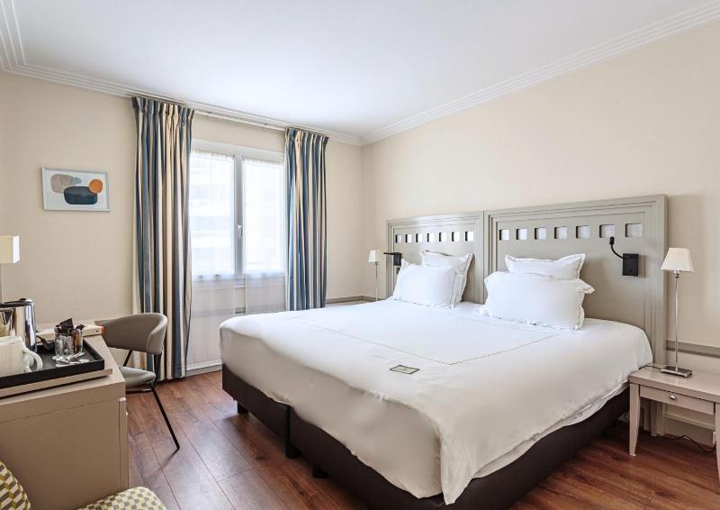 Standard Double or Twin Room image 1