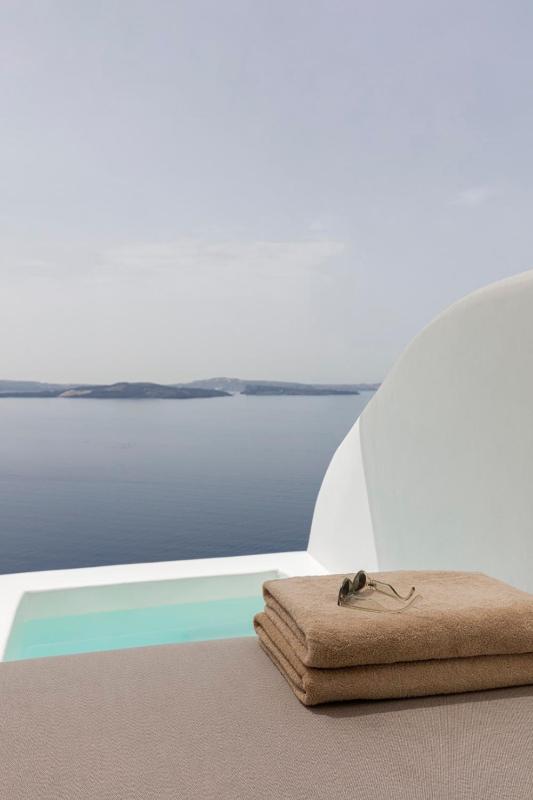 Superior Suite with Plunge Pool image 1