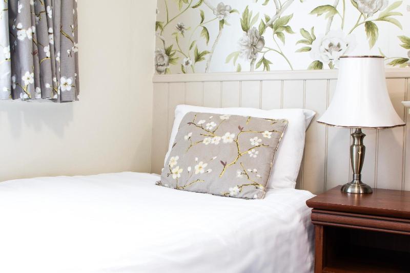 Standard Single Room image 1