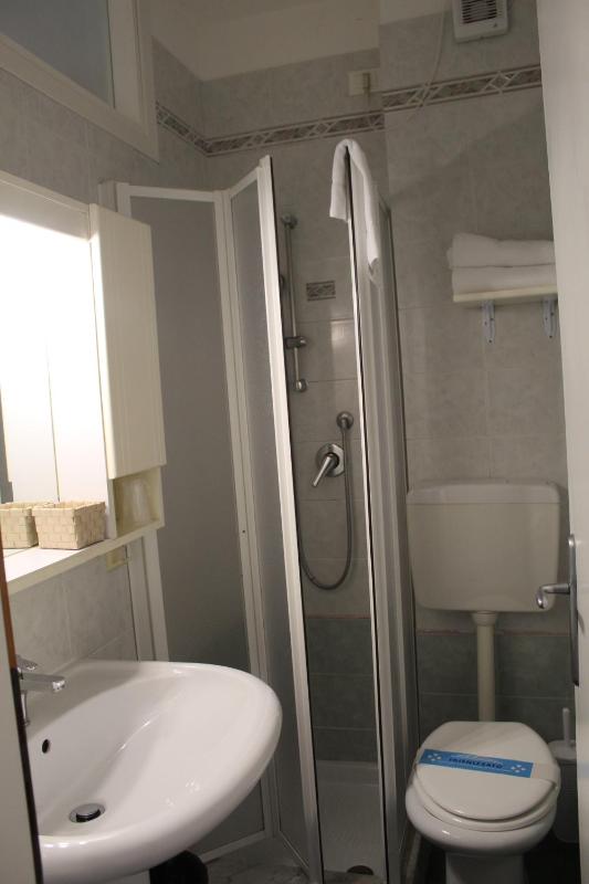 Single Room image 1