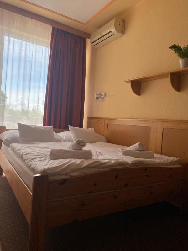 Triple Room image 3