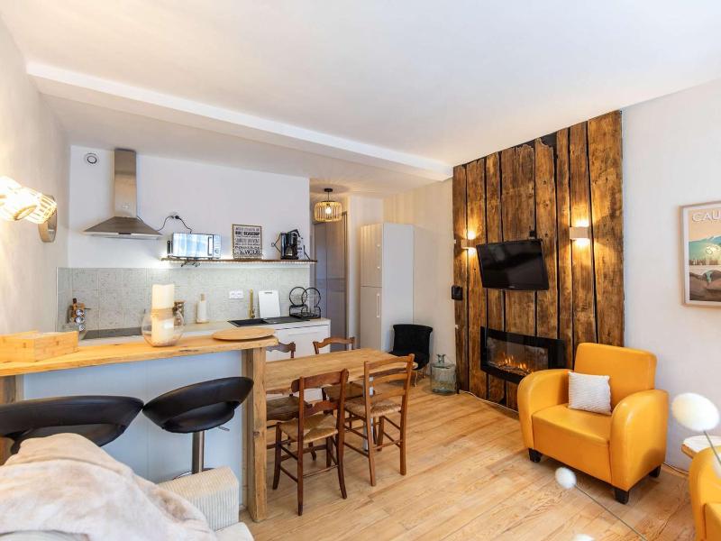 T2 rénové et cosy face aux thermes avec cour privative et équipements modernes - image 11
