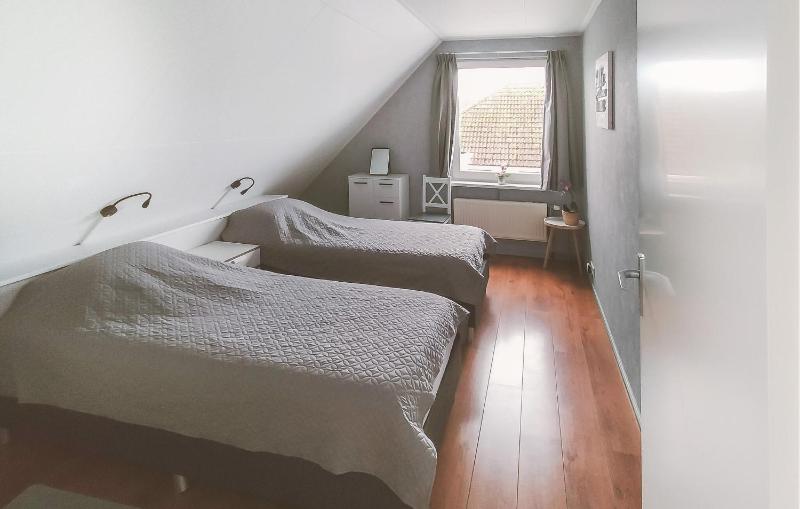 Four-Bedroom Holiday Home image 4