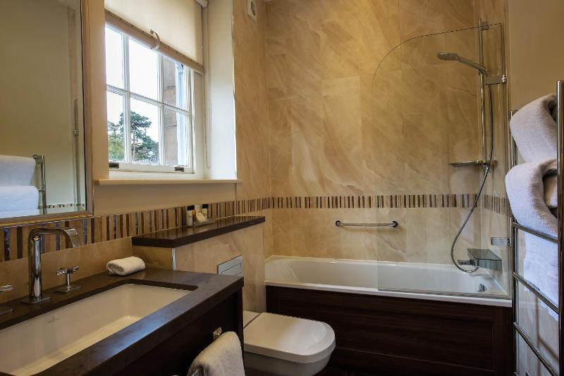 Superior Double Room image 4