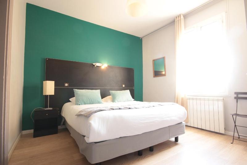 Double Room image 4