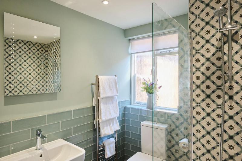 Small Double Room image 3