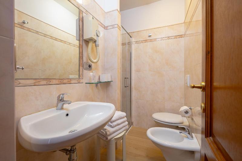 Superior Double or Twin Room with Terrace image 4