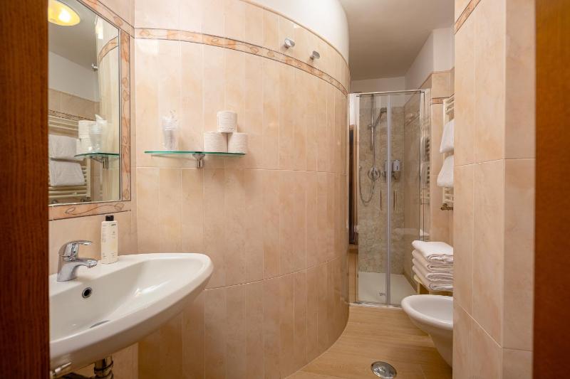 Triple Room image 4