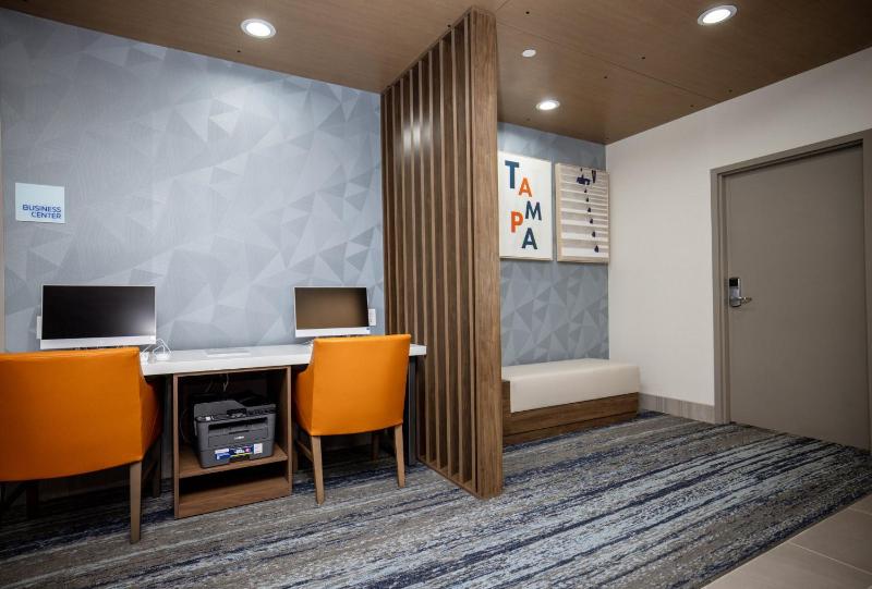 Holiday Inn Express & Suites Tampa Stadium ¿ Airport Area By IHG - image 37