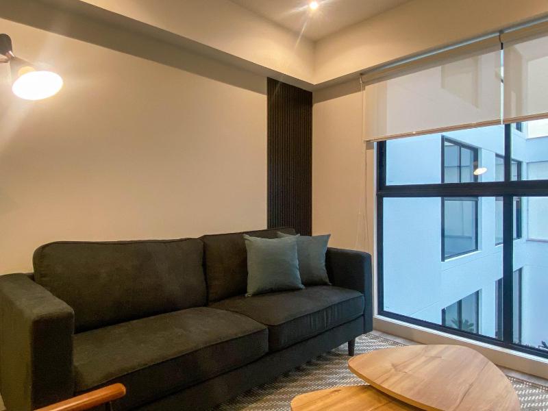Alameda Suites in Miraflores by Wynwood House - image 10