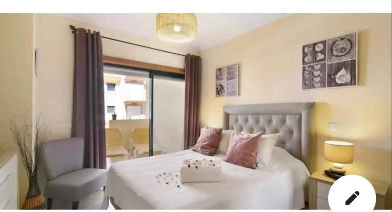 Charming Apartment in Vilamoura with Shared Pool - 70 m² - image 8