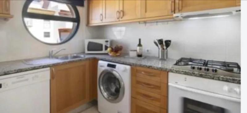 Charming Apartment in Vilamoura with Shared Pool - 70 m² - image 6