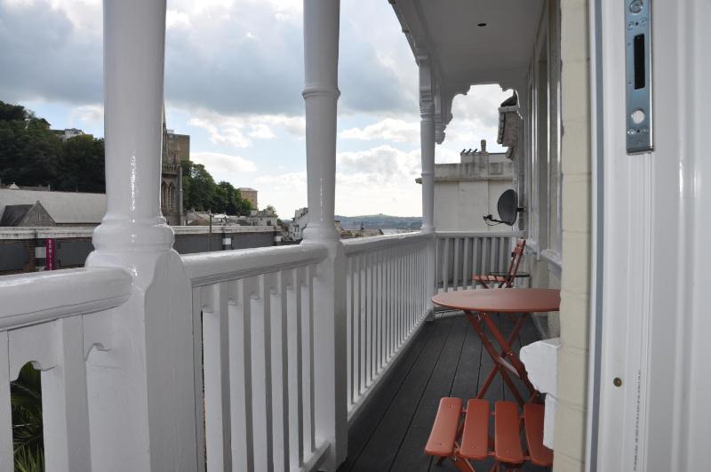 Super king bed or Twin room En-suite with Balcony  image 3