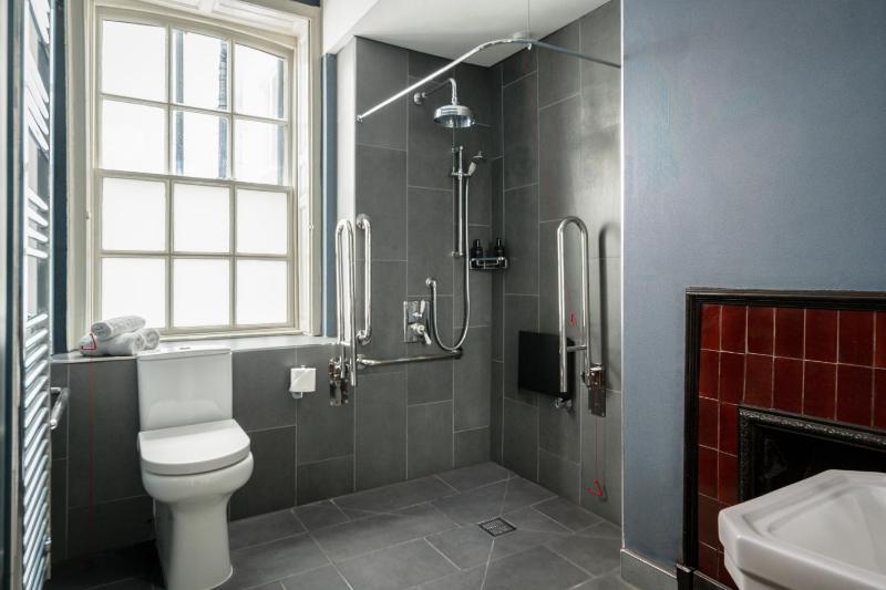 St Martins Lodge - image 36