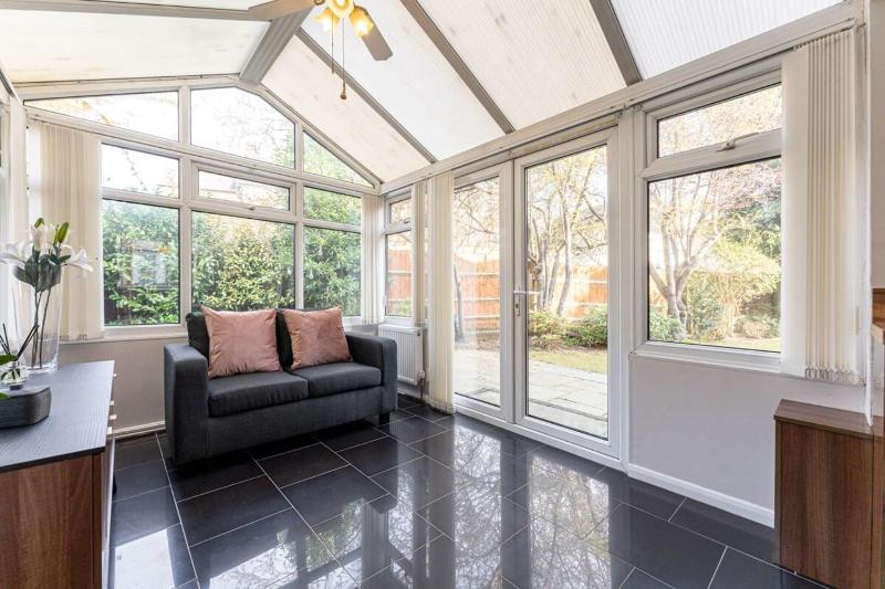 Large Home near Edgbaston Stadium UOB & QE hospital sleeps 6 - image 36
