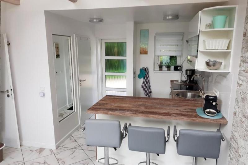 Bungalow image 1