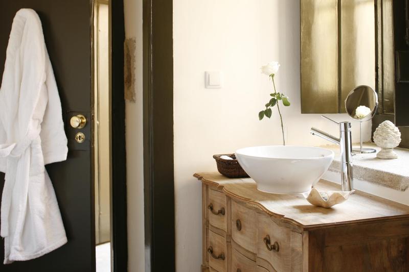 Executive Double Room image 3