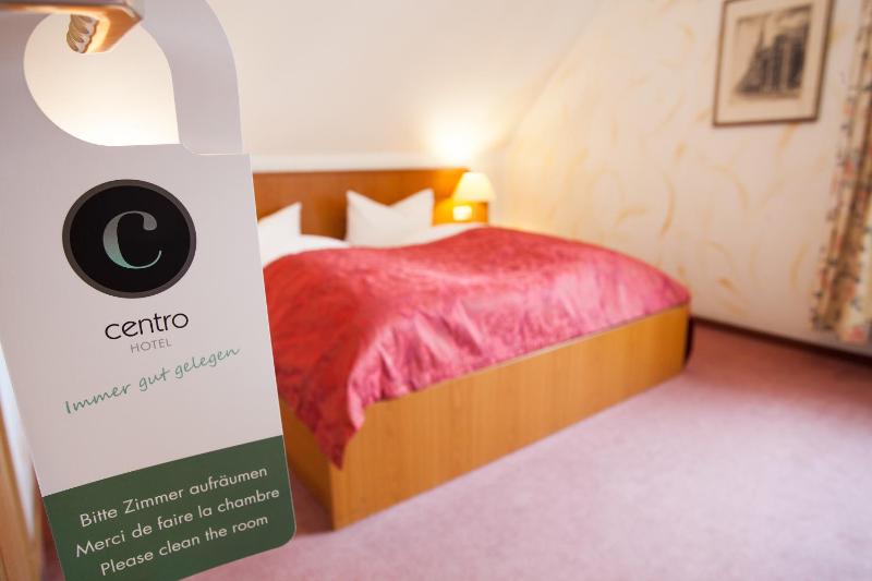 Double Room image 4
