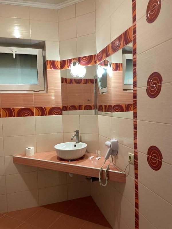 Standard  Double Room image 2