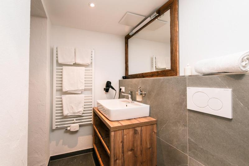Standard Single Room image 2