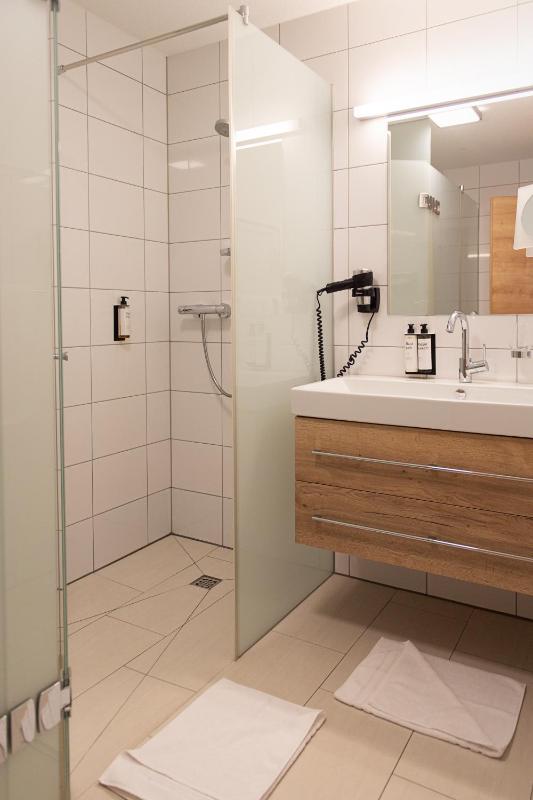 Two-Bedroom Suite image 4