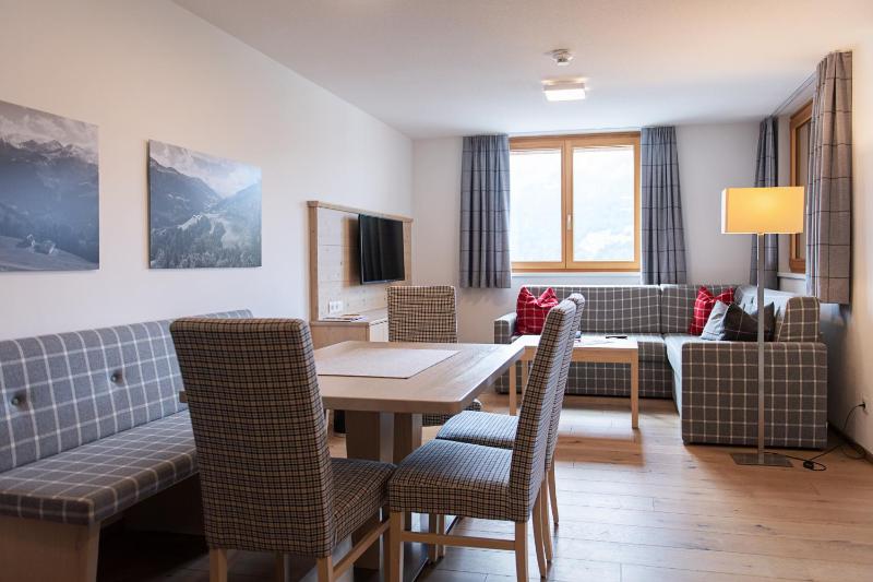 Two-Bedroom Suite image 2