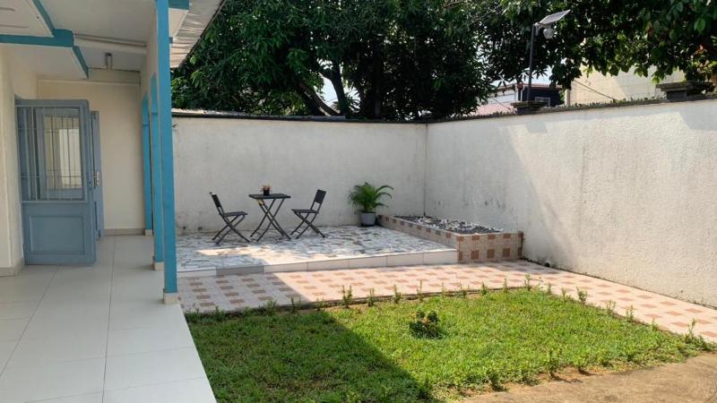 Villa M Douala Maison 3 Chambres Makepe - image 3