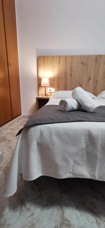 One-Bedroom Apartment with Sea View image 4