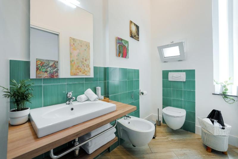 Deluxe Double Room image 3
