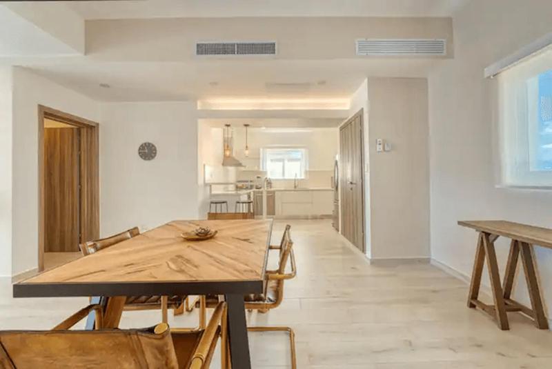 Elegant Seaside Retreat | Playa Coral - image 22