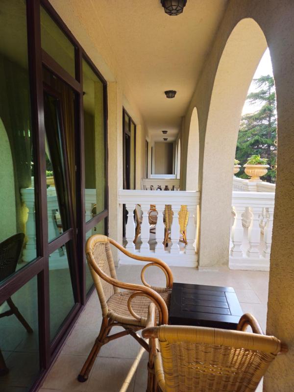 Double Room with Balcony image 1