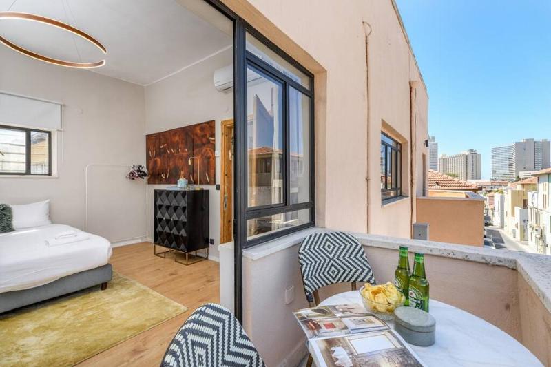 New Bohemian 2Rooms Apt Neve Tzedek - image 15