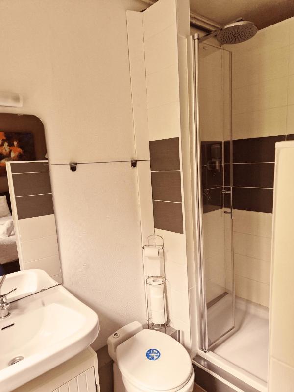 Double Room with Garden View image 2