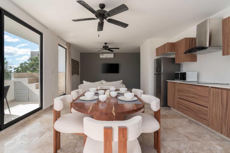 2 BD Private Plunge Pool and Terrace - image 27