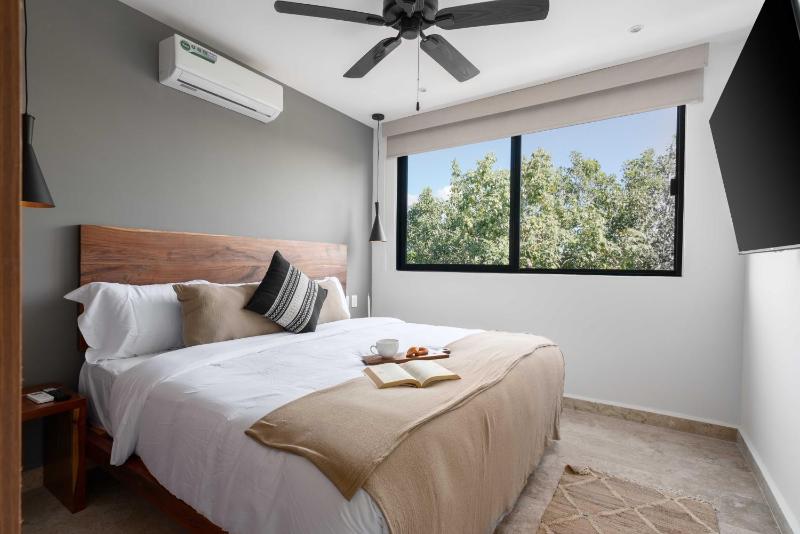 2 BD Private Plunge Pool and Terrace - image 21