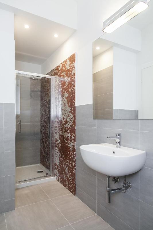 Triple Room image 2