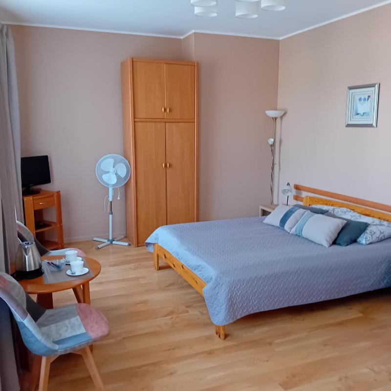 Double Room image 4