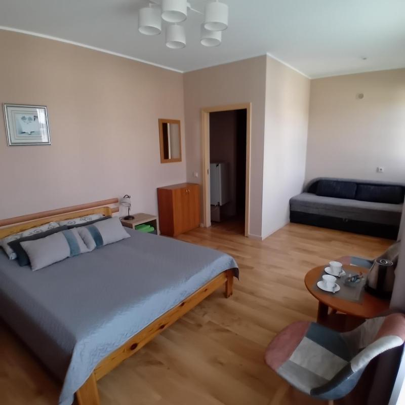 Double Room image 3